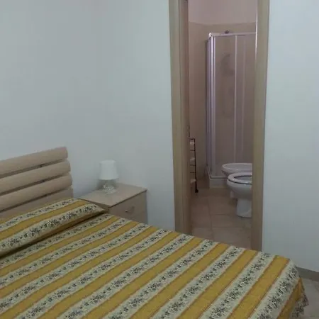 Hotel Camping Cala dei Ginepri Torre Santa Sabina Esterno foto